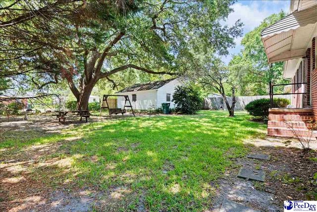 63 Lynn Ave, Cheraw, SC 29520