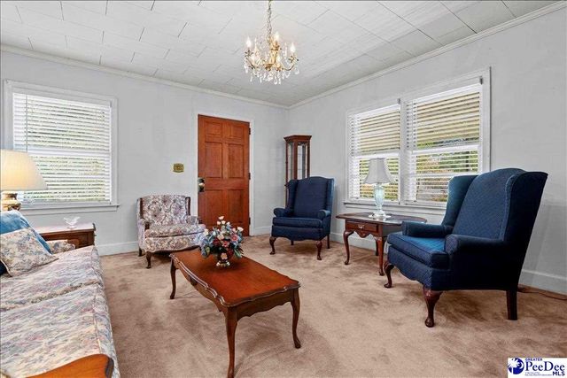 63 Lynn Ave, Cheraw, SC 29520