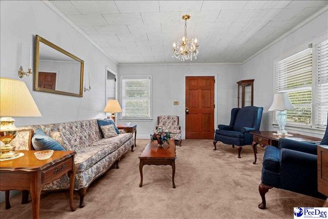 63 Lynn Ave, Cheraw, SC 29520