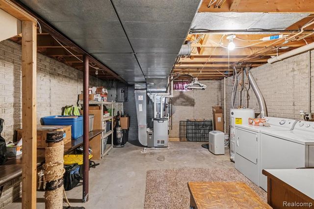 632 Mill Street, Fenton, MI 48430