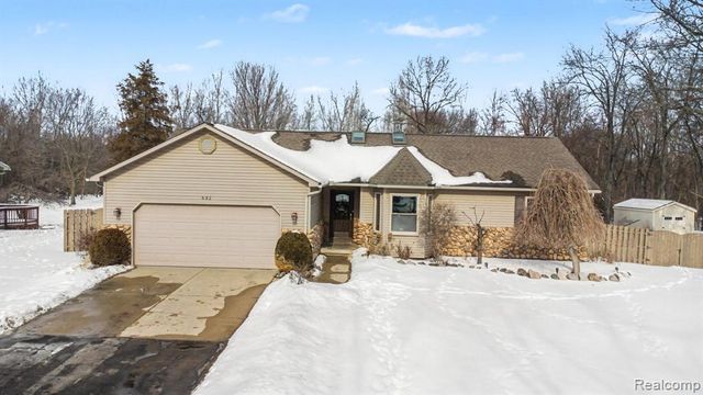632 Mill Street, Fenton, MI 48430