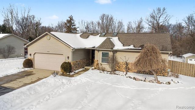 632 Mill Street, Fenton, MI 48430