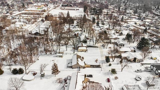 632 Mill Street, Fenton, MI 48430