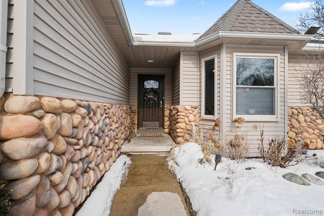 632 Mill Street, Fenton, MI 48430