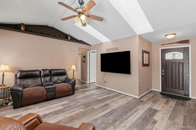 632 Mill Street, Fenton, MI 48430