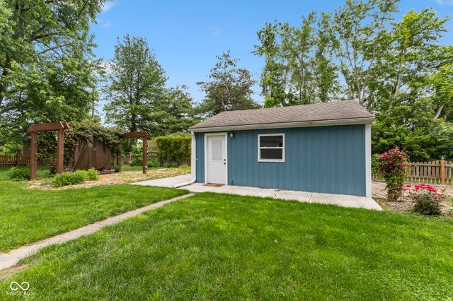 12602 Markay Drive, Fishers, IN 46038