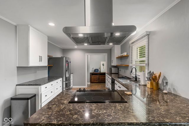 12602 Markay Drive, Fishers, IN 46038
