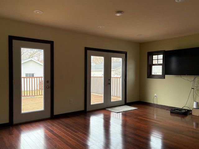 863 N Michigan Street, Prairie Du Chien, WI 53821