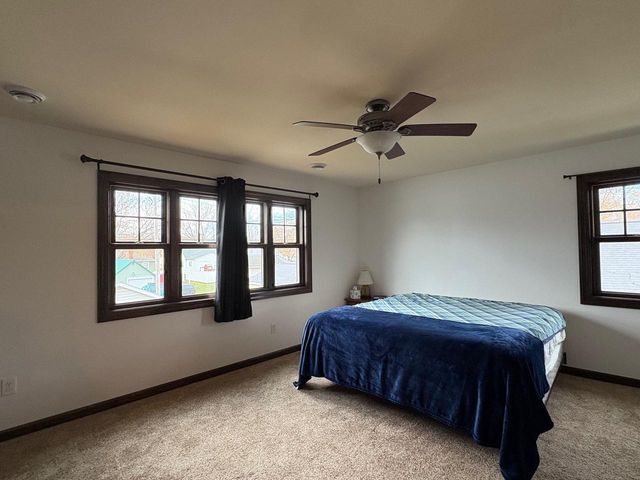 863 N Michigan Street, Prairie Du Chien, WI 53821