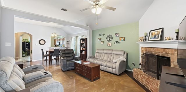 1141 Trinidad Drive, Fort Worth, TX 76140