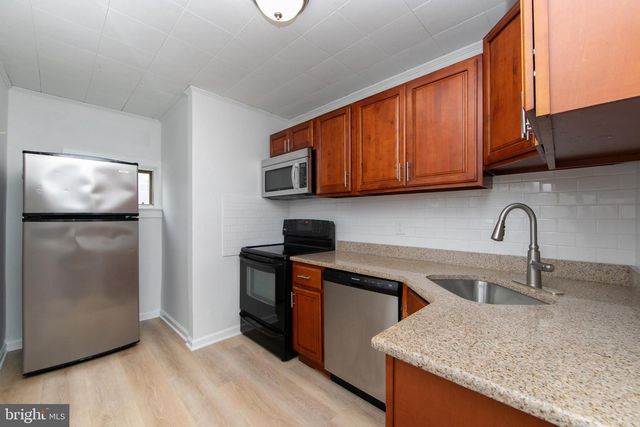 312 4TH AVE, Audubon, NJ 08106