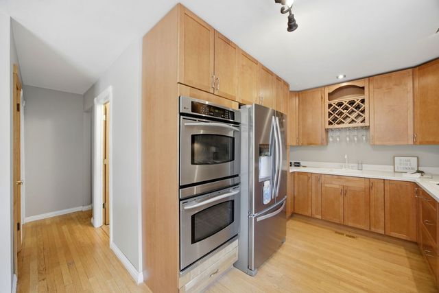 5417 Blodgett Avenue, Downers Grove, IL 60515
