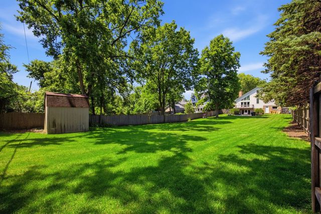 5417 Blodgett Avenue, Downers Grove, IL 60515