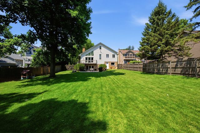 5417 Blodgett Avenue, Downers Grove, IL 60515