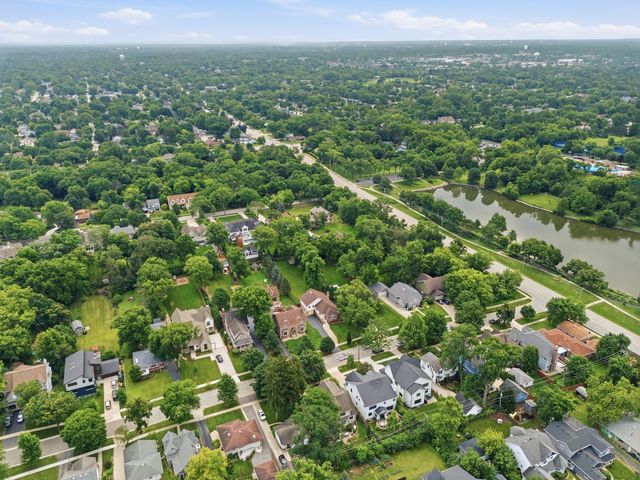 5417 Blodgett Avenue, Downers Grove, IL 60515