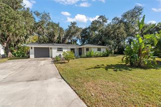 2466 N Westwood DR, North Fort Myers, FL 33917