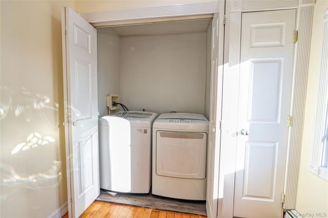 180 Lakeside Trail, Ridge, NY 11961