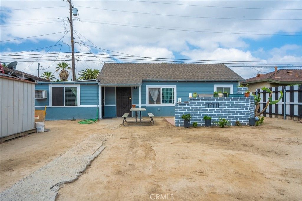 Image 1 of property listing at 821 N Pauline, Anaheim, CA 92805