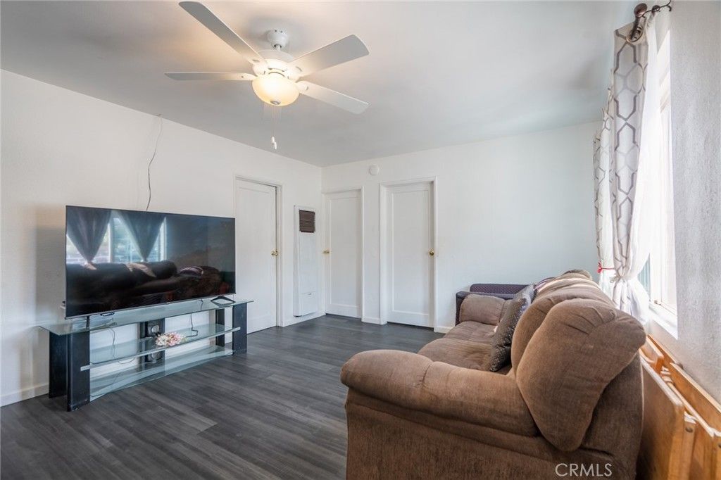 Image 10 of property listing at 821 N Pauline, Anaheim, CA 92805