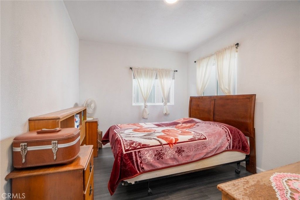 Image 11 of property listing at 821 N Pauline, Anaheim, CA 92805