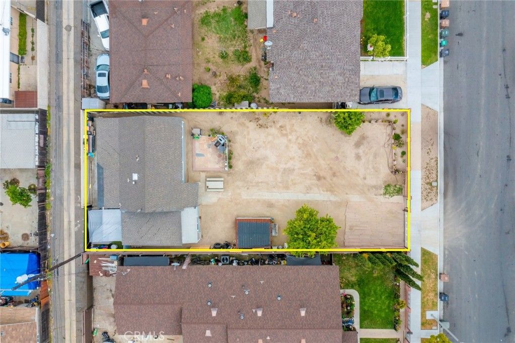 Image 2 of property listing at 821 N Pauline, Anaheim, CA 92805