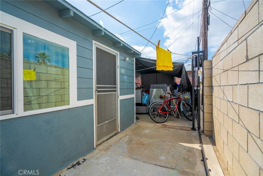 Image 26 of property listing at 821 N Pauline, Anaheim, CA 92805