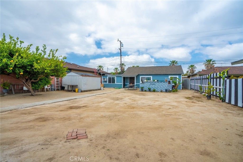 Image 5 of property listing at 821 N Pauline, Anaheim, CA 92805