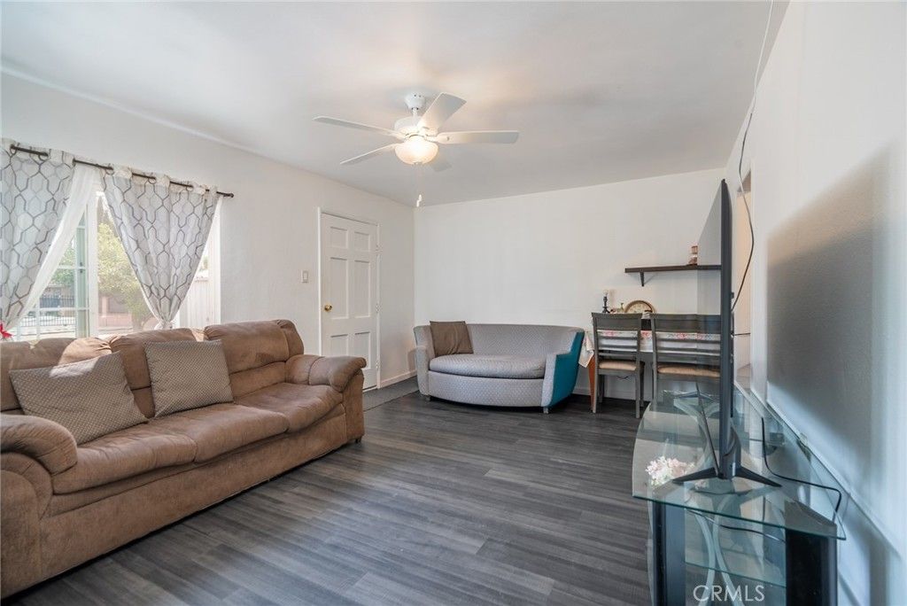 Image 8 of property listing at 821 N Pauline, Anaheim, CA 92805
