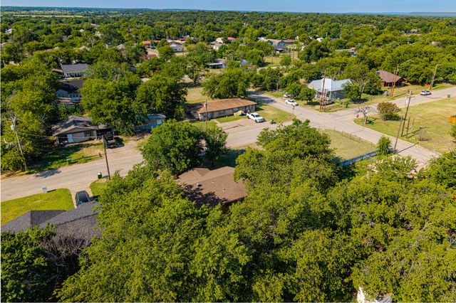 1205 SE 14th Street, Mineral Wells, TX 76067