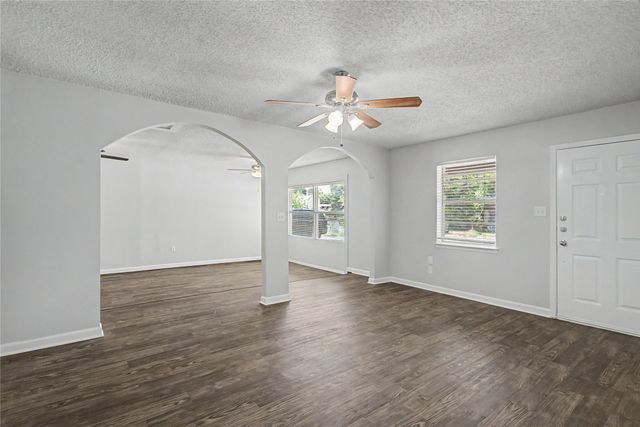 1205 SE 14th Street, Mineral Wells, TX 76067