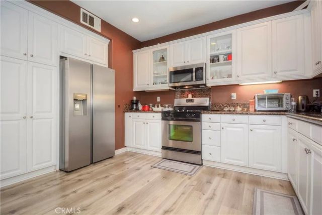 4445 Owens, Corona, CA 92883
