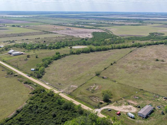 762 Cr 248 Road, East Bernard, TX 77435