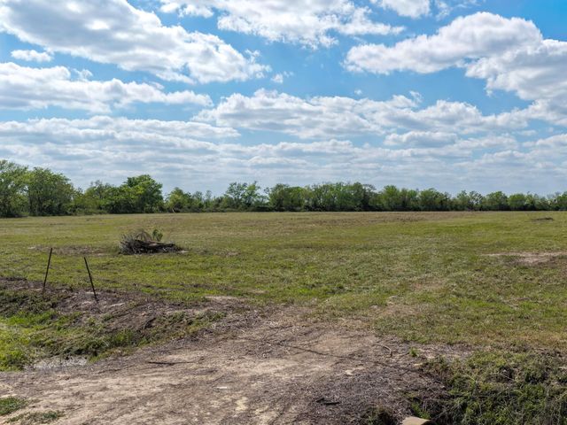 762 Cr 248 Road, East Bernard, TX 77435