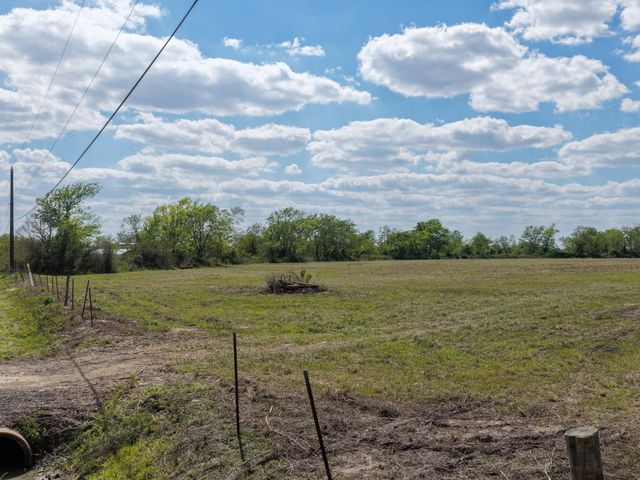 762 Cr 248 Road, East Bernard, TX 77435