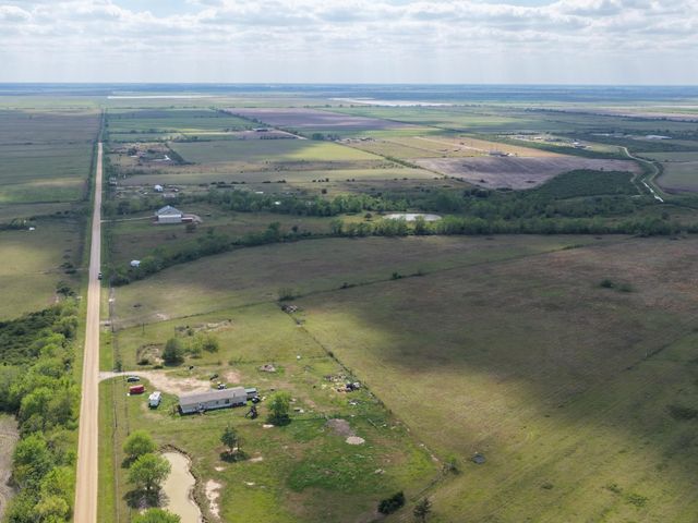 762 Cr 248 Road, East Bernard, TX 77435
