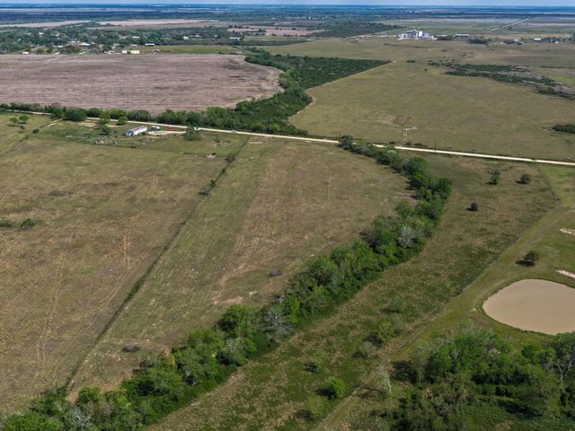 762 Cr 248 Road, East Bernard, TX 77435