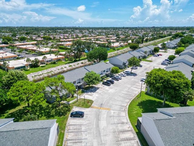 5105 Pier Drive, Greenacres, FL 33463