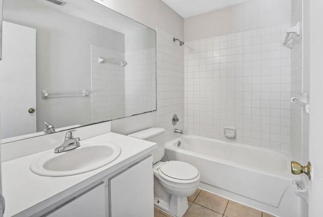 5105 Pier Drive, Greenacres, FL 33463