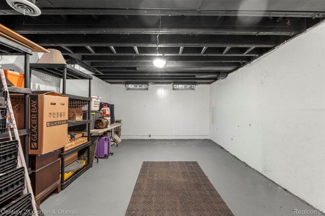 26657 W Chicago, Redford Charter Township, MI 48239