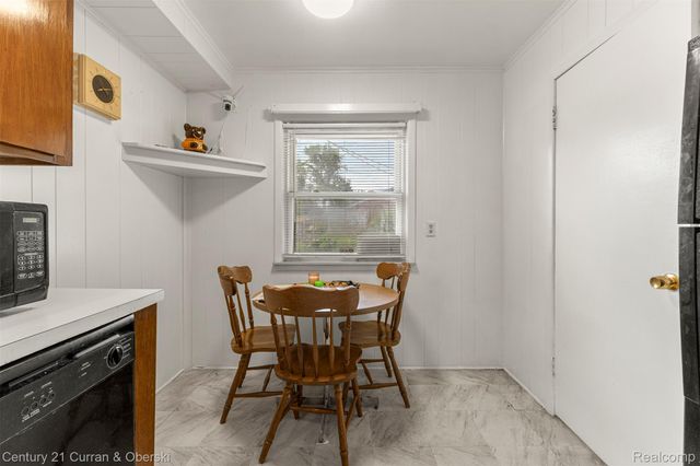 26657 W Chicago, Redford Charter Township, MI 48239