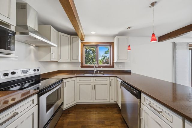 2218 N Newland Avenue 401, Chicago, IL 60707