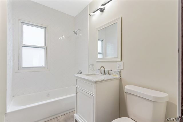 25 Hartman Place, Buffalo, NY 14207