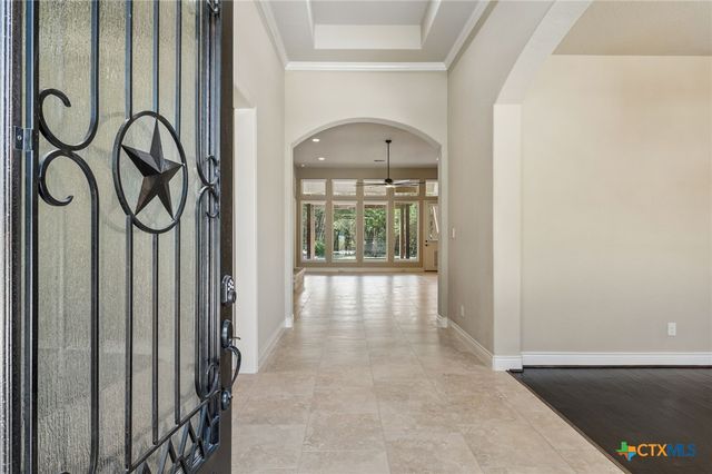 975 Wilderness Oaks, New Braunfels, TX 78132