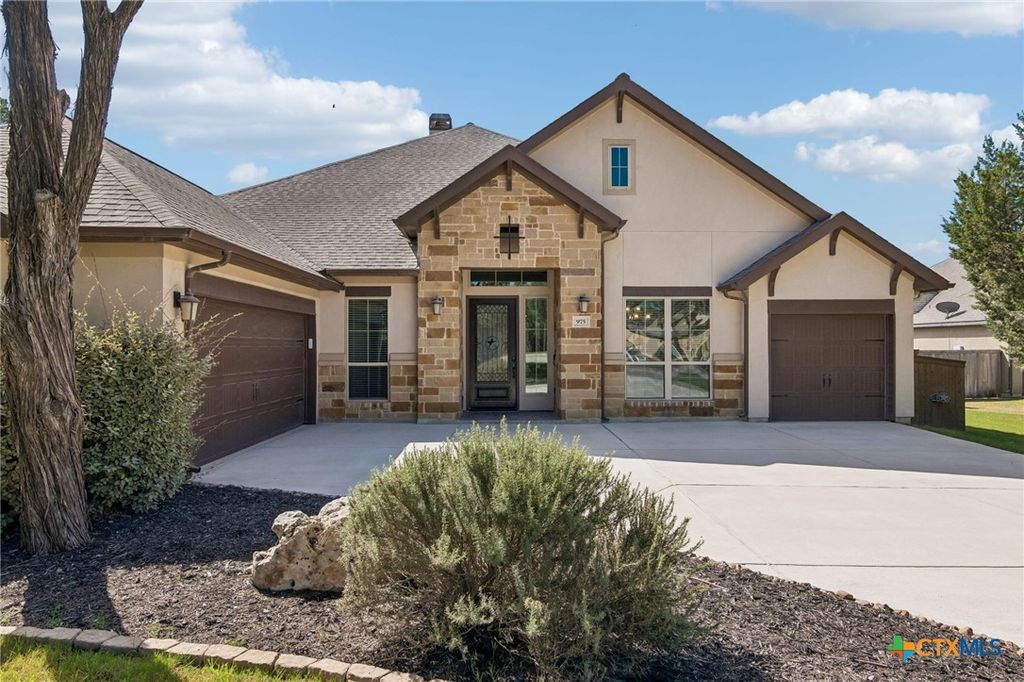 975 Wilderness Oaks, New Braunfels, TX 78132