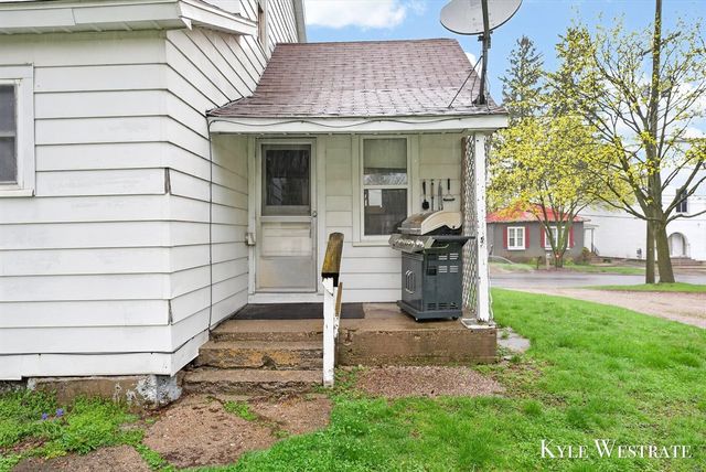 123 W Main Street, Caledonia, MI 49316
