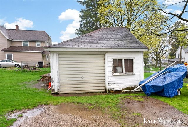 123 W Main Street, Caledonia, MI 49316