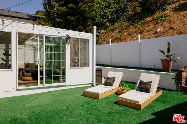 5756 Aladdin Street, Los Angeles, CA 90008