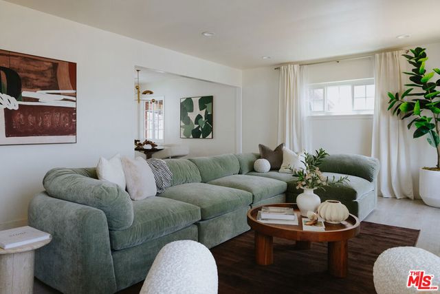 5756 Aladdin Street, Los Angeles, CA 90008