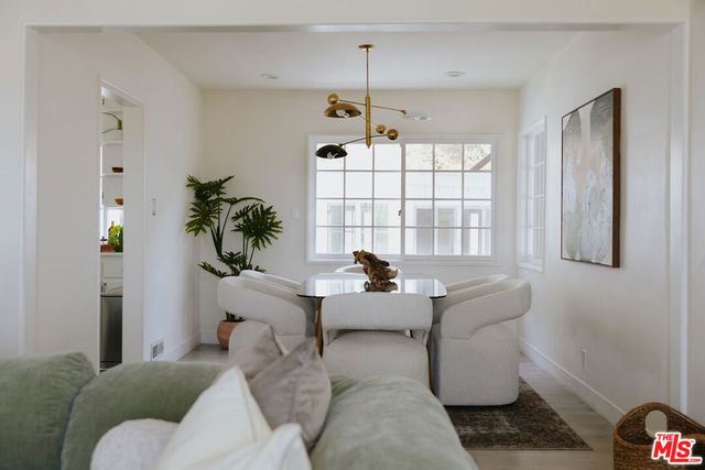 5756 Aladdin Street, Los Angeles, CA 90008