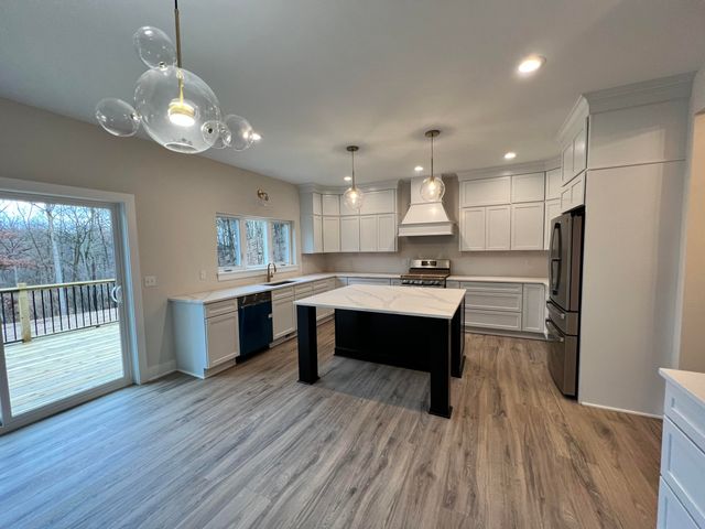 9412 Grand Summit Drive, Tyrone Twp, MI 48430